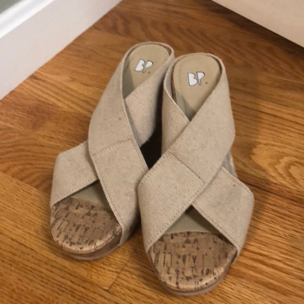 BP wedges sandals, tan.